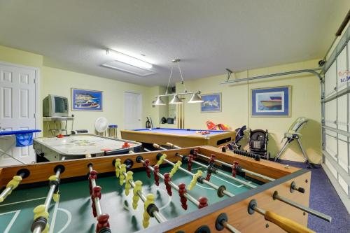 Emerald Island Villa with Pool 7 Mi to Disney! - image 12