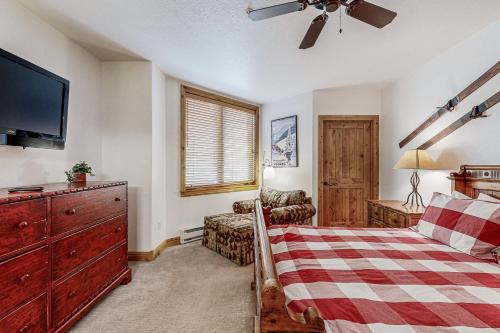 Torian Plum Creekside 211