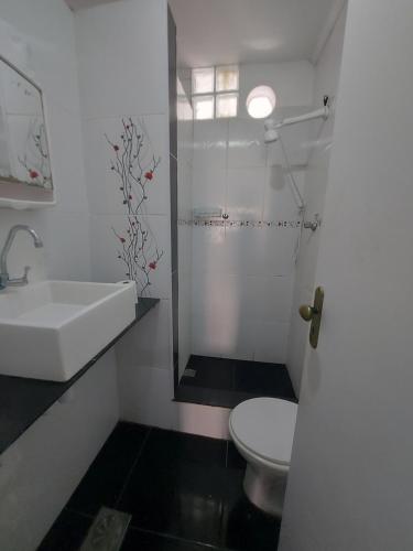 Apartamento 100 m da praia - image 4