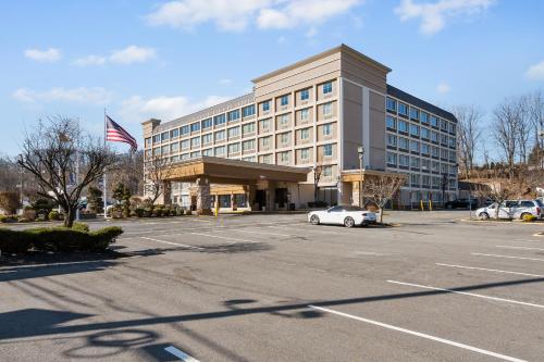 Mitchell Executive Hotel