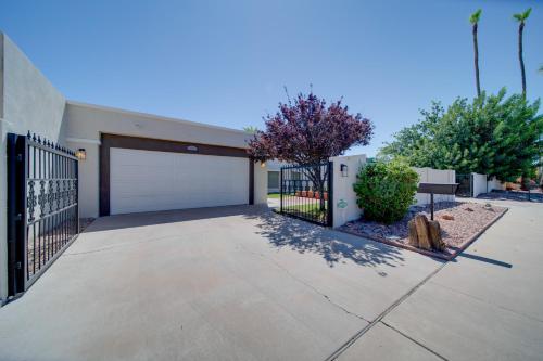 Litchfield Park Home with Pool - half Mi to The Wigwam! - main image