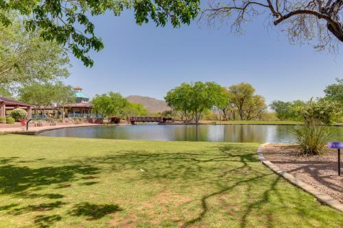 Furnished Patio, Fire Pit Peaceful Anthem Home! in แอนเทม