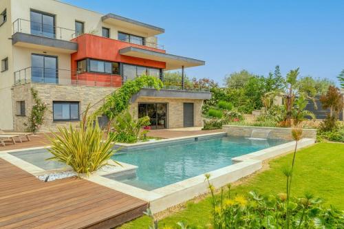 Luxury villa piscine chauffée confort exceptionnel (Luxury villa piscine chauffee confort exceptionnel) in Aco de Gilous