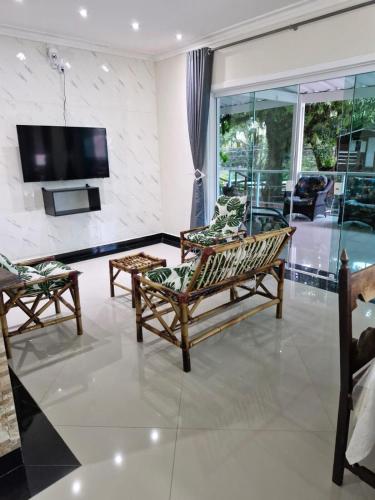 Veloso casa amarela in หาดเวโลโซ