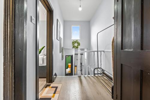 Beautiful 3BR flat in Fulham and Chelsea - image 9