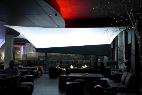 ผับ/เลาจน์, Grand Hotel Times Sherbrooke in เชอร์บรูค (QC)