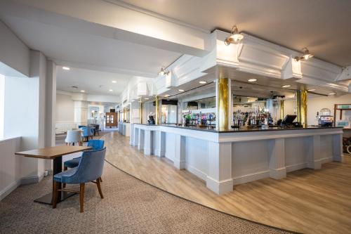 Pub/lounge, Warner Hotels - Bembridge Coast in Brading