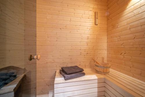 ซาวน่า, Furuhus | 8p | Met Sauna in วราดาล