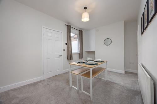 Comfortable & Well-Equipped Stay in Darlington, Darlington (photo 5)