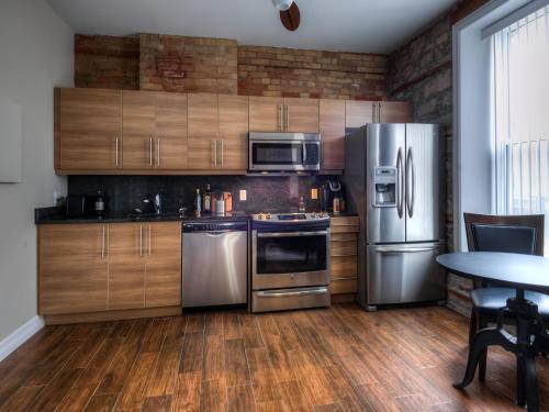 ห้องครัว, Western Hotel & Executive Suites in เกวลฟ์ (ON)