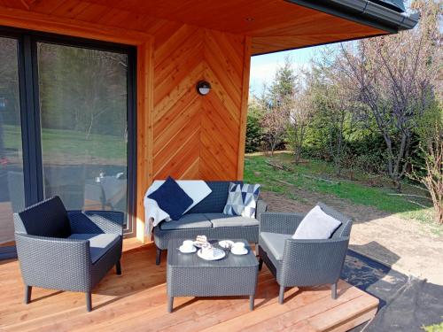 Domki przy skwerku in Guty