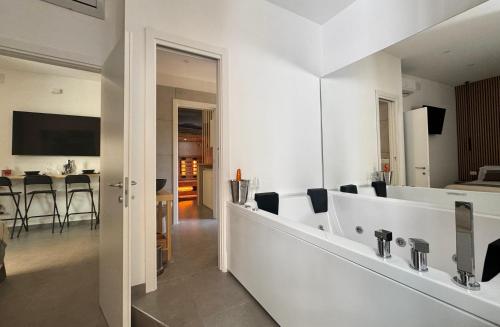 Scugnizzo Apartment 4