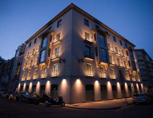 Nexus Valladolid Suites & Hotel