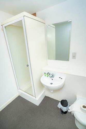 Compact & Cosy Central Coventry Budget Studio, Ковентри (фото 6)