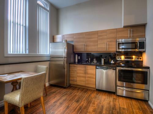 ห้องครัว, Western Hotel & Executive Suites in เกวลฟ์ (ON)