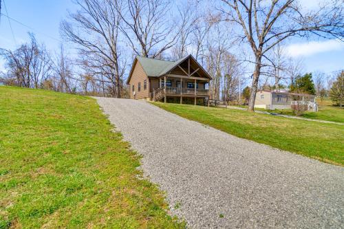 Cozy Cabin Retreat with Deck By Golf and Bass Fishing! - image 2