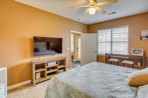 Updated Condo Golf and Indoor and Outdoor Pool Access - main image