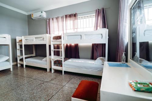 1 bunk bed