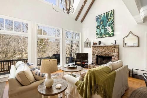 Your Serene Family Retreat in Big Canoe in Jasper, USA