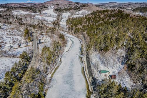 Historic Charm Located On the River - Rustic Chic Historic Charm Located On the River - Rustic Chic