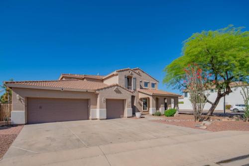 Family Fun Retreat Mesa AZ w Pool