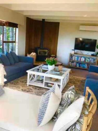 Villa Del Mar Seaside Escape — other in 24 Hillcrest Road, Orewa New Zealand, 0931