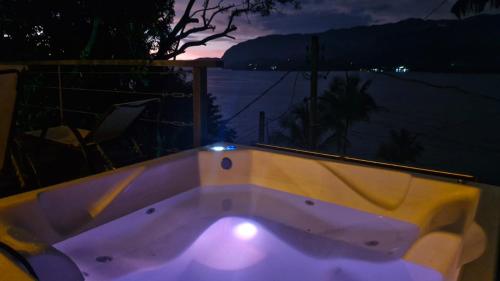 ทัศนียภาพ, Refúgio na natureza com vista espetacular em Ilhabela (Refugio na natureza com vista espetacular em Ilhabela) in หาดปอร์ติงโย