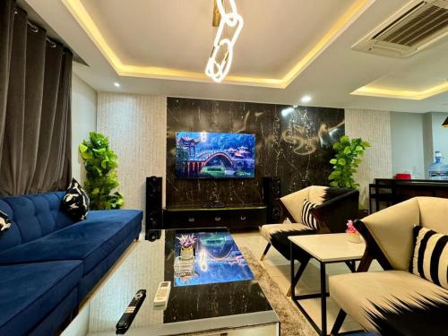 Discover the true definition of luxury in Gold Crest Mall by HBA - image 12