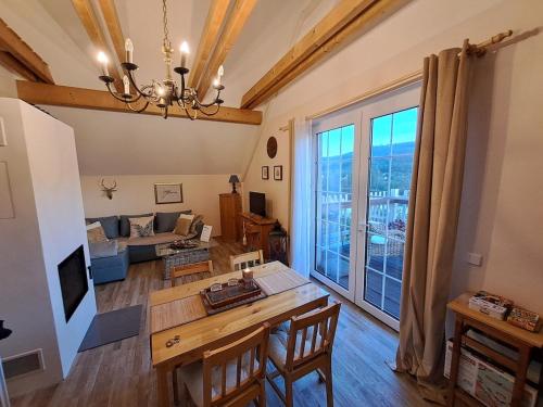 Mountains Elb Canyon Galerie Apartment Hana in Velké Žernoseky