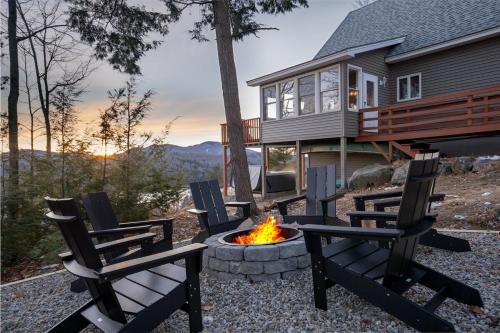 Sunset, Lake and Mtn View, Theater, Hot Tub, Xbox, Close to Sunday River in Bethel (ME)