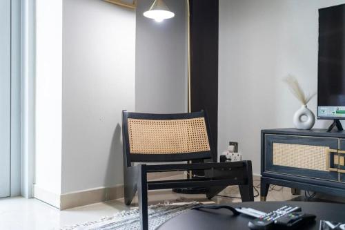Chic and Serene Downtown One Bedroom Apartment with Study Close to GITEX, Dubaj (zdjęcie 10)
