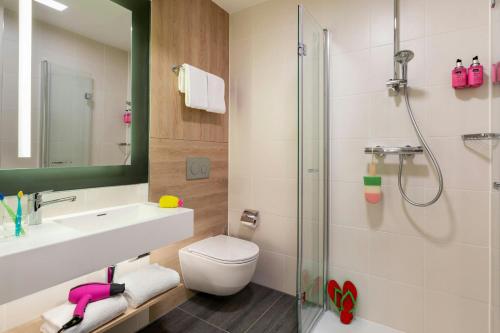 Moxy Berlin Ostbahnhof - image 6