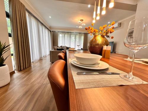 A Lovely, Luxurious unit in นิวแลนด์