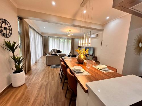 A Lovely, Luxurious unit in นิวแลนด์