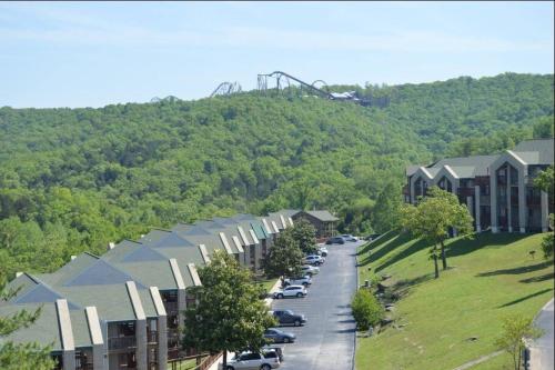 Spring Break Special! No Stairs, Lake View, SDC, 8-4