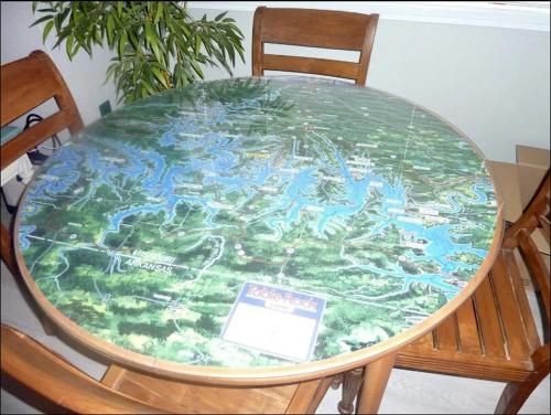 Spring Break Special! No Stairs, Lake View, SDC, 8-4