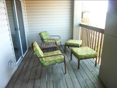 Spring Break Special! No Stairs, Lake View, SDC, 9-4