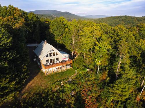 Sunset, Lake and Mtn View, Theater, Hot Tub, Xbox, Close to Sunday River in Bethel (ME)