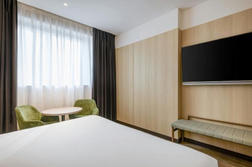 AC Hotel Madrid Feria - image 14