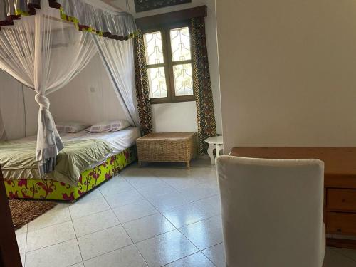 Guest room 2 - A home away from home, Kampala (photo 6)