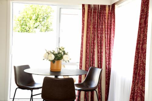 Sunny Villa Guest House in โคฮิมารามา