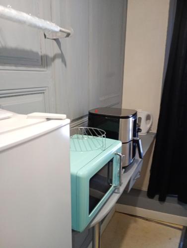köök, Duplex Center Thiers - Clermont-Ferrand - Lyon - Free Parking - Self-check-in in Thiers