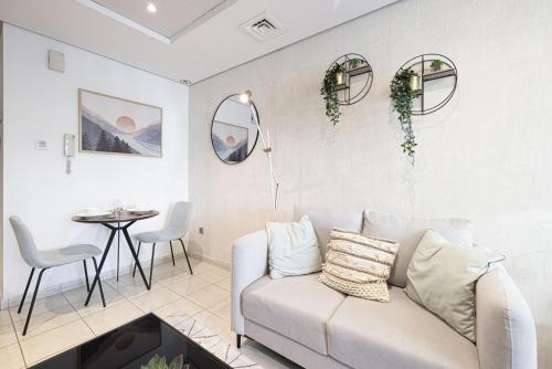 3004 Lake View Studio near Marina with Pool and Gym, Dubai (foto 8)