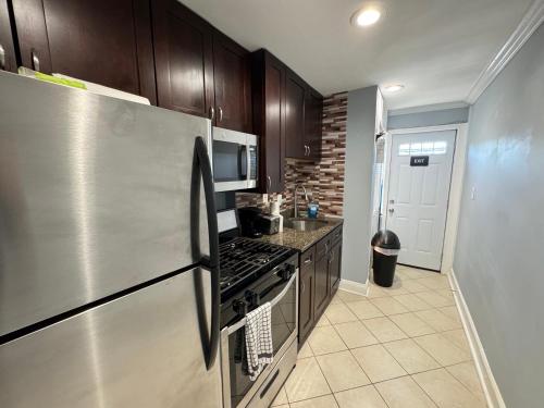 Updated Great Value APT 2-Bedroom in DC Updated Great Value APT 2-Bedroom in DC