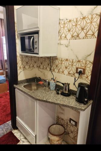 HOTEL Habib front Mansoura University Private in 曼苏拉