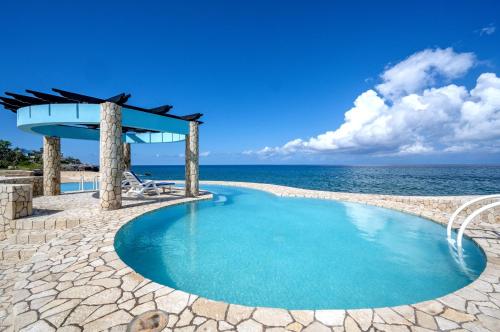 661531104 Ocean Cliff Hotel Negril Limited - Adults Only