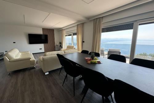 Six-Bedroom Holiday Home
