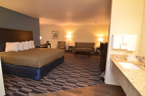 AmericInn by Wyndham Mount Pleasant - image 14