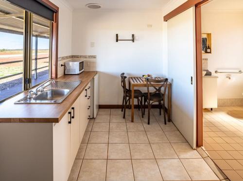 Kitchen, Cheela Plains Station Stay in Tom Price