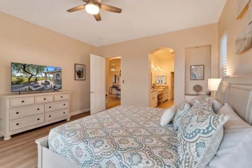 Scenic Getaway Spacious 3BR 3BA w Pool and Tennis Access Scenic Getaway Spacious 3BR 3BA w Pool and Tennis Access